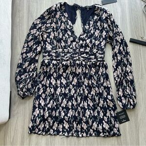 Lulus mini long sleeve floral dress NWT